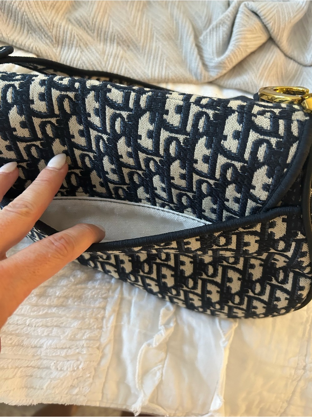 Black and Cream Saddle Bag - Picture 3 of 7
